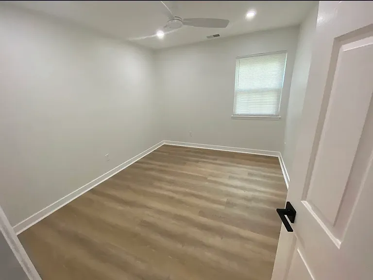 977 Water Oak Ct — Photo 41