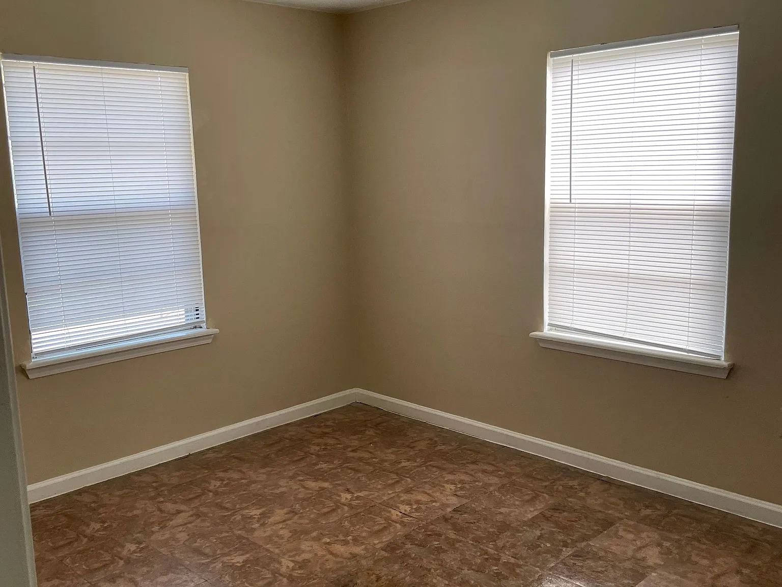 2 bed, 906 sqft, $1,190 — Photo 4