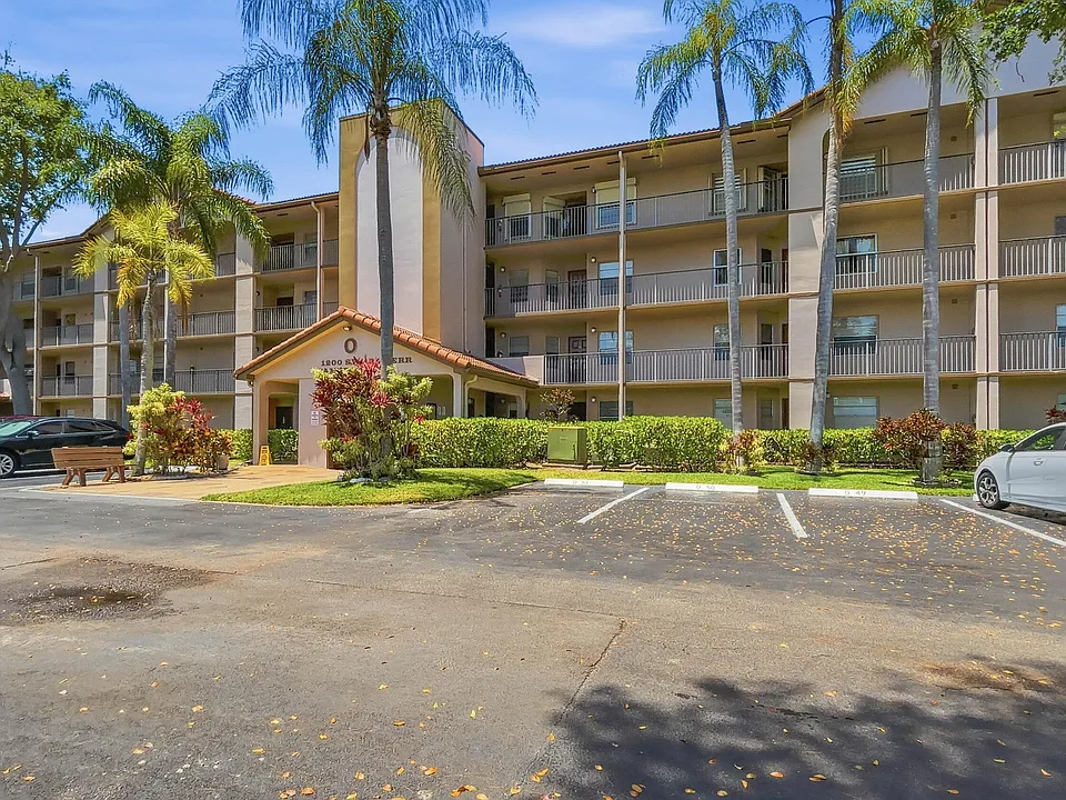 1200 SW 124th Ter #208O