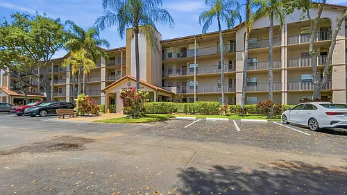 1200 SW 124th Ter Photo 1