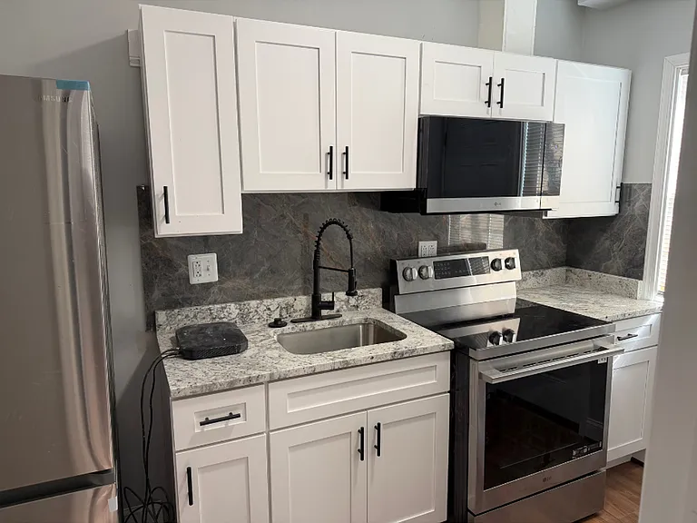101 N Edgewood St #1B — Photo 12