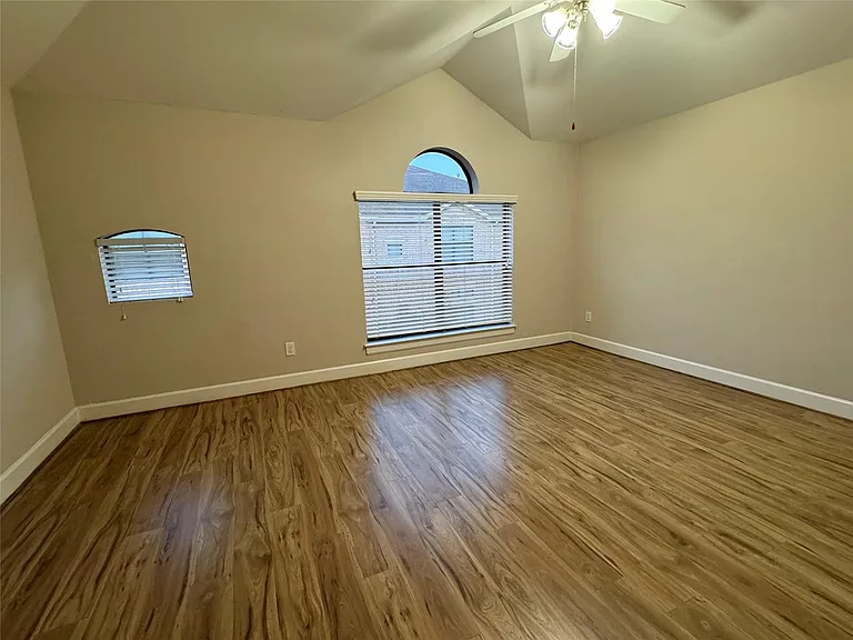 11315 Main St #1302 — Photo 10