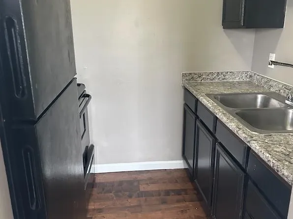 2822 Price Ave APT 14-8, Cincinnati, OH 45204