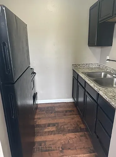 2822 Price Ave Photo 1