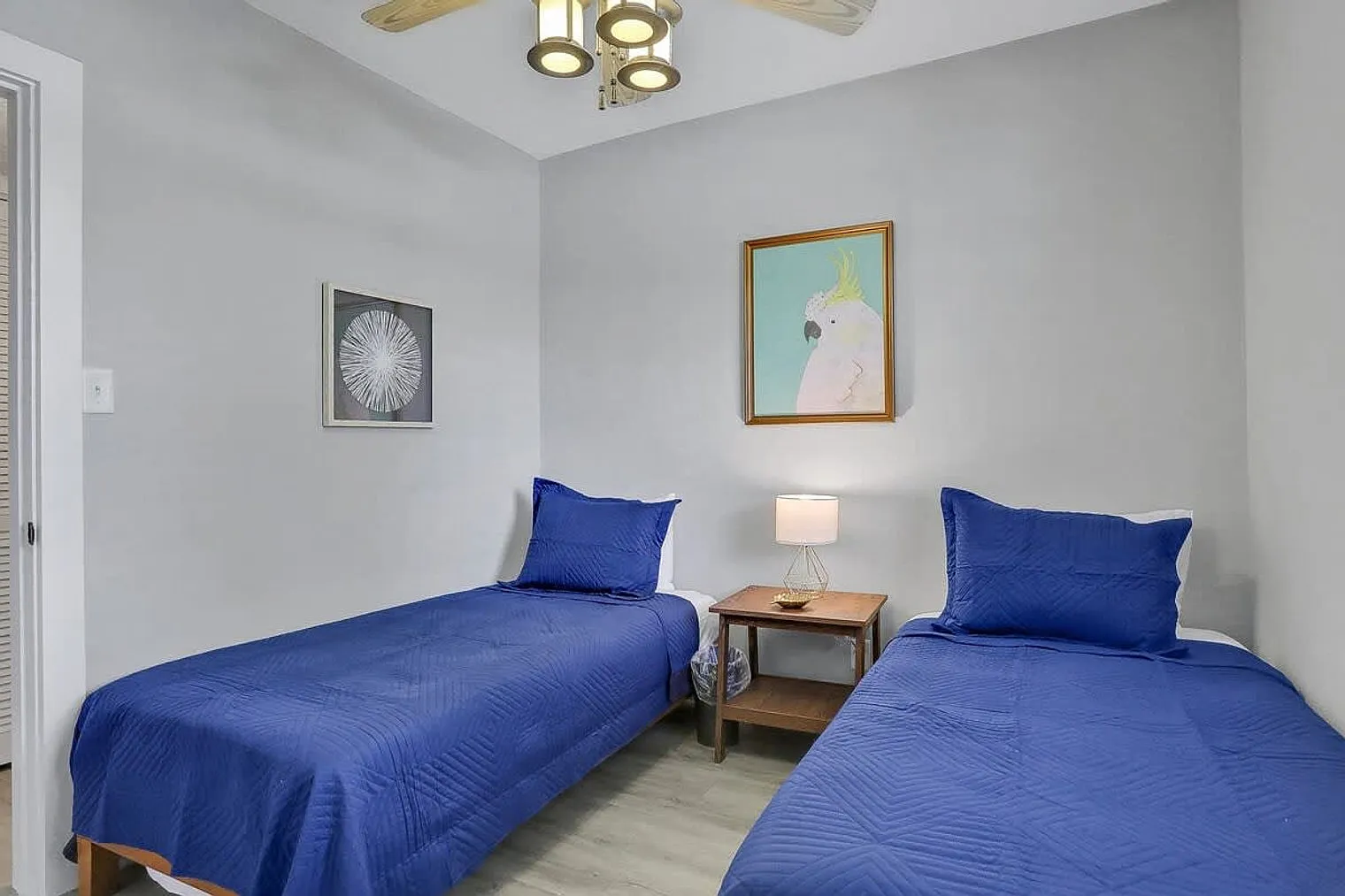3 bed, 2.0 bath, 1872 sqft, $7,786 — Photo 3