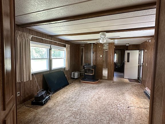 2nd image of 46 Edstrom Road LOT B