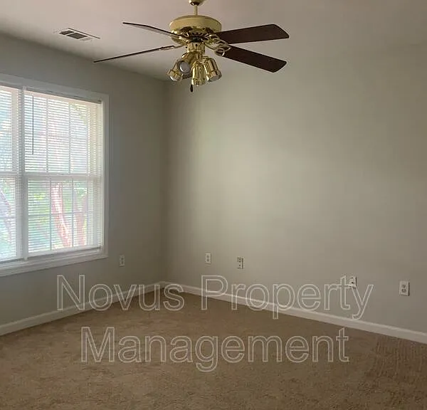 7439 Mason Falls Dr — Photo 15