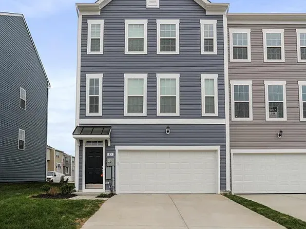 100 Stafford Pl, Falling Waters, WV 25419