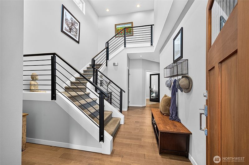 3rd image of 4404 Forest Drive