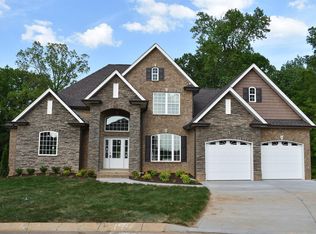 215 Savannah East Ct, Springfield, TN 37172