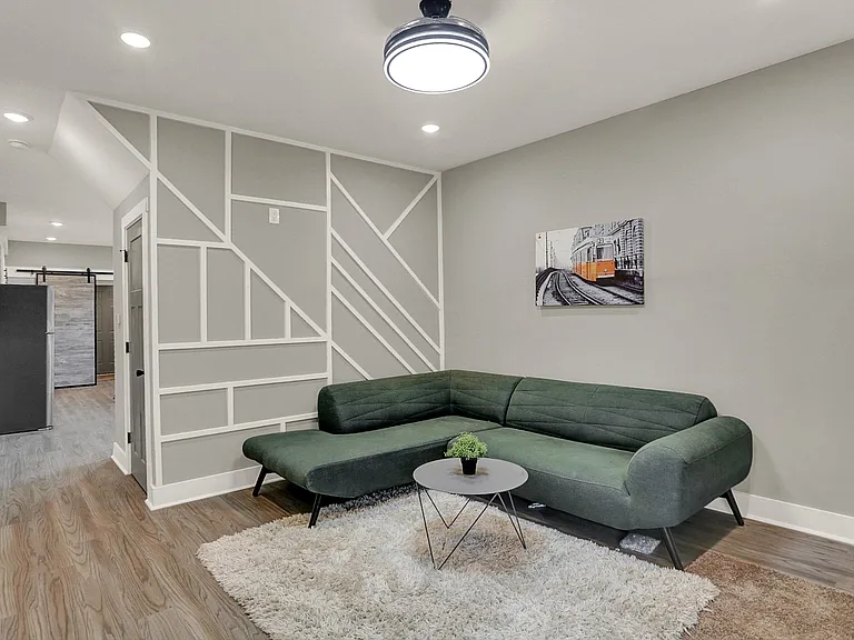 1117 E Naomi St #1117 — Photo 2