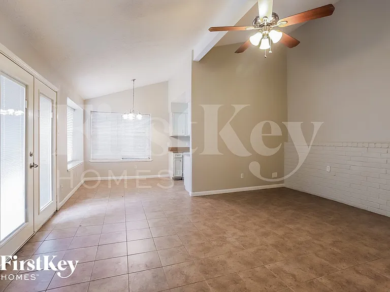 4118 Algernon Dr — Photo 4
