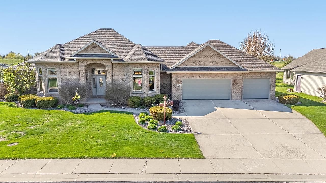 514 ROYAL ST PATS DRIVE