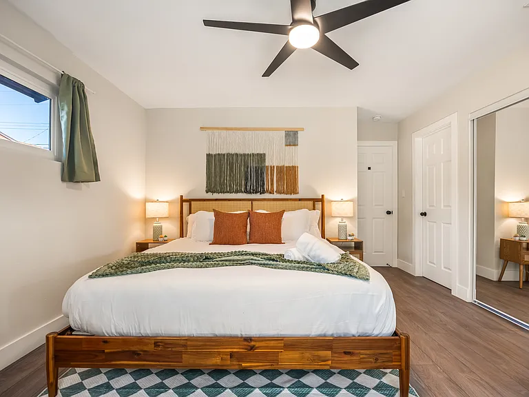 8202 Beaver Lake Dr — Photo 25