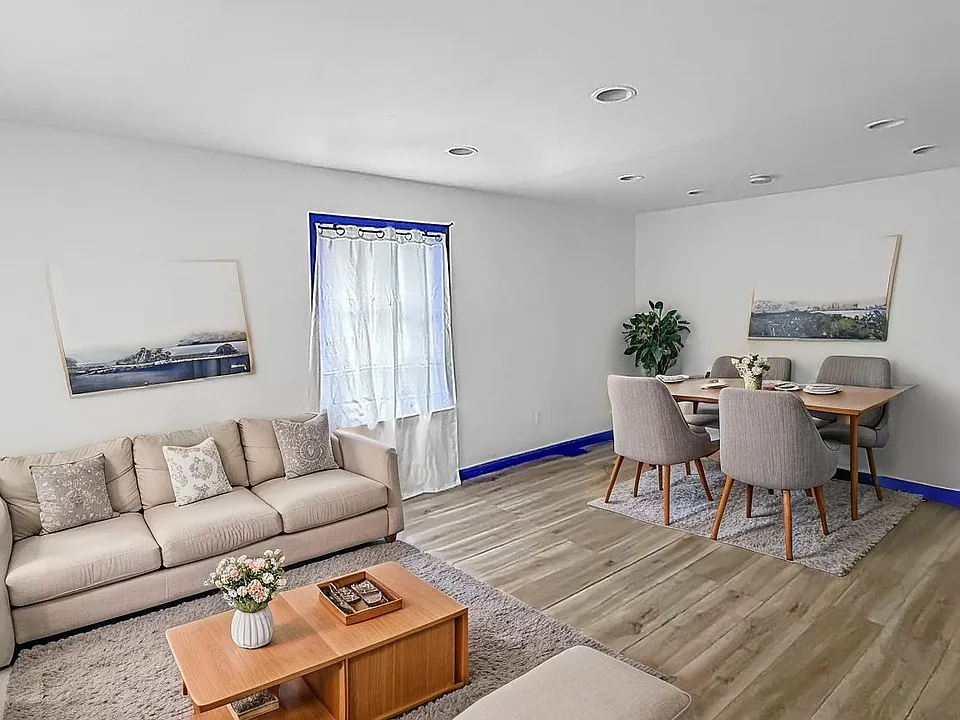 LIVING ROOM (STAGED)