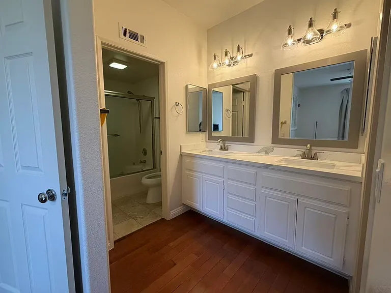 2208 Crescent Oak — Photo 6