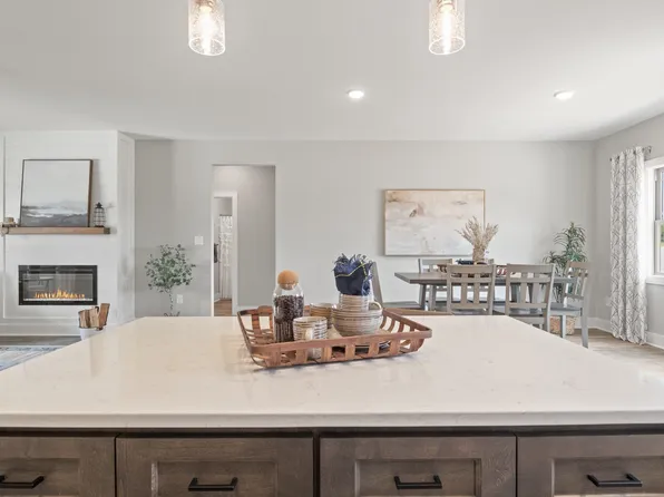 9770 Bear Run Ln, Middlesex, NC 27557
