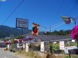 452 N Main St, Canyonville, OR 97417
