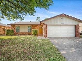 12328 Newgate Dr, Yukon, OK 73099