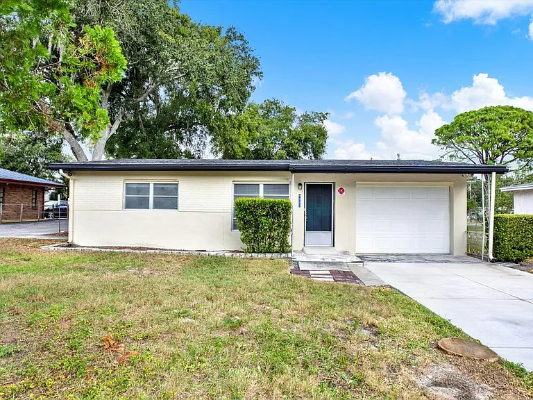 5543 Gulf Dr — Photo 1