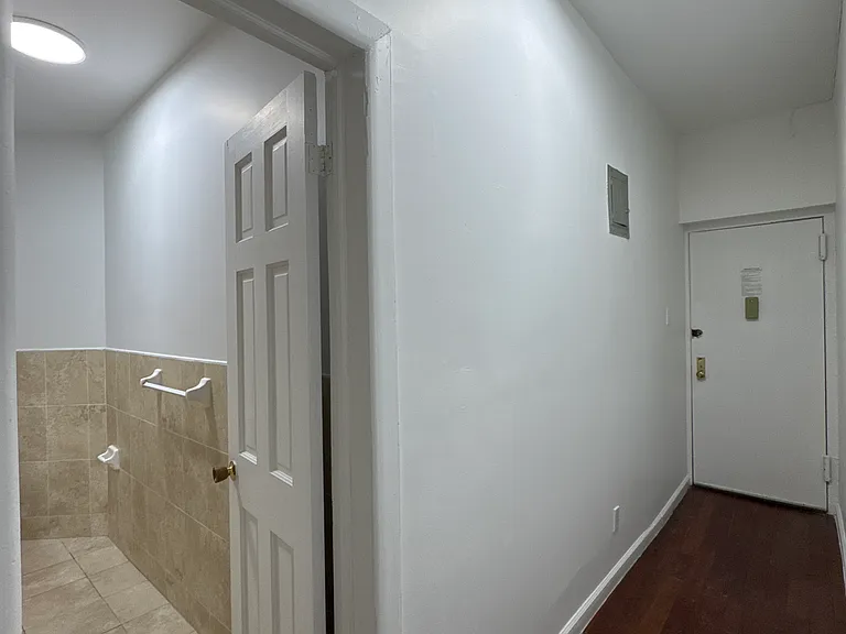 1 Arden St #202 — Photo 4