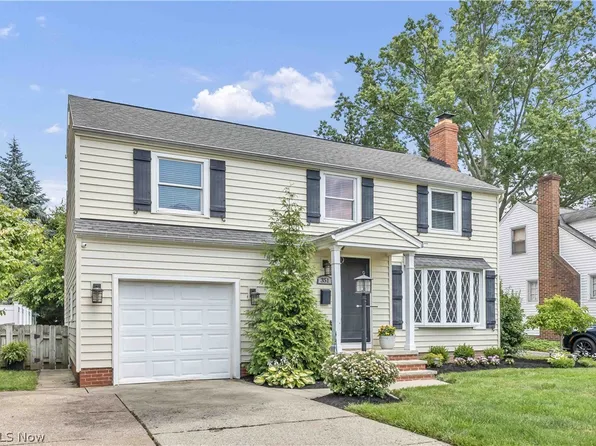351 Oakmoor Rd, Bay Village, OH 44140