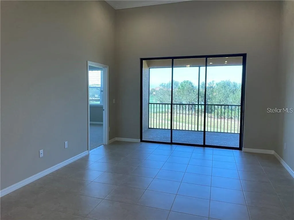 2 bed, 2.0 bath, 1528 sqft, $2,700 — Photo 2