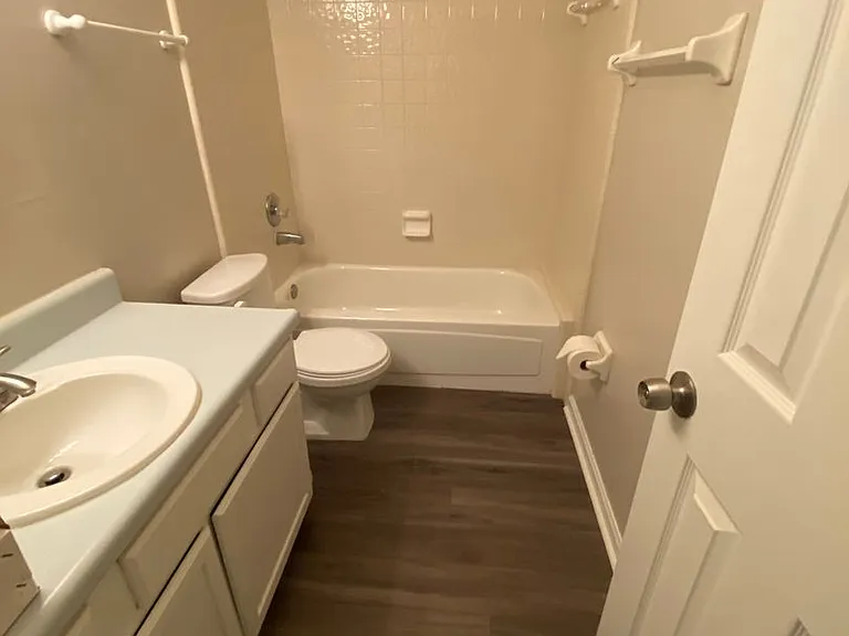 3701 Bentley Dr — Photo 17