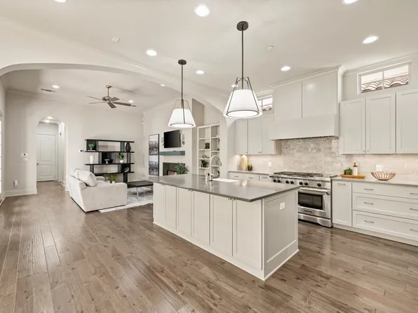 50 Village Ln, Colleyville, TX 76034