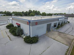 411 W South St, Nixa, MO 65714