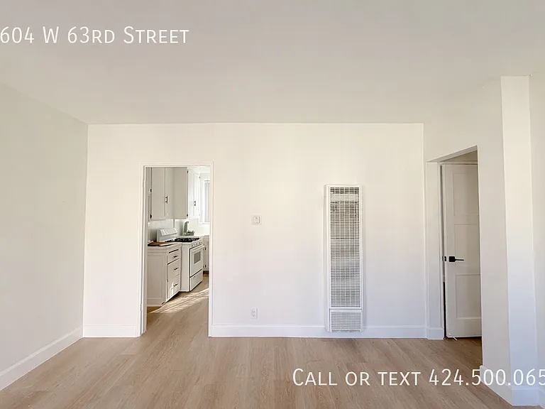 3604 W 63rd St — Photo 3