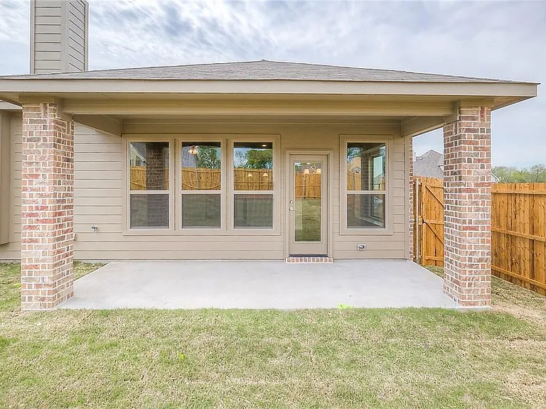 2100 McCallister Dr — Photo 25