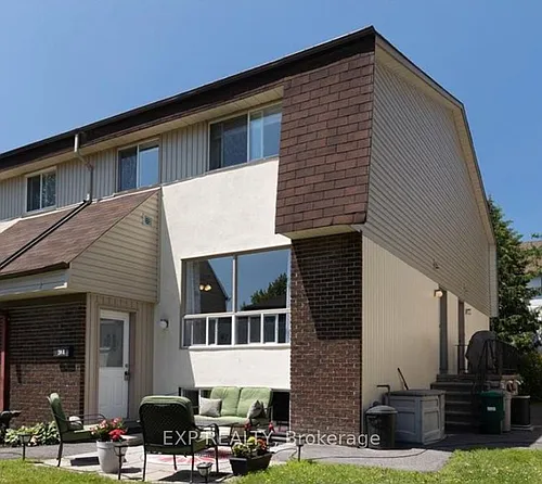 20 Sonnet Cres #135 Photo 1