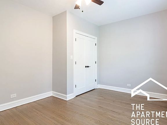 5th image of 1342 W Carmen Ave
