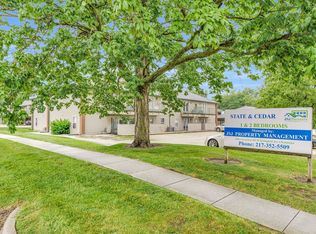 1407 S State St, Champaign, IL 61820