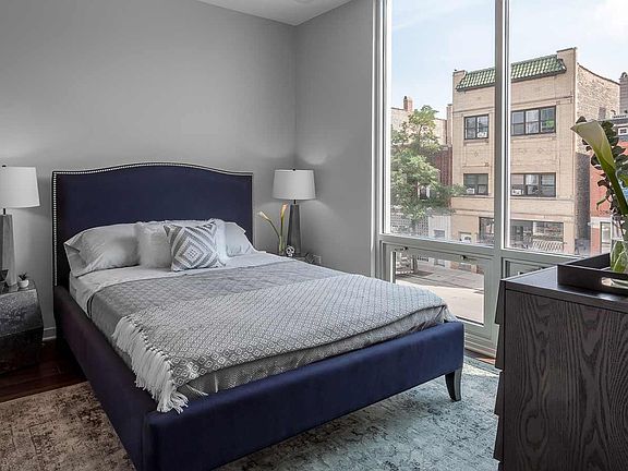 5th image of 1815 W Chicago Ave #305