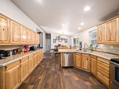 4789 Rogue River Dr, Eagle point, OR, 97524