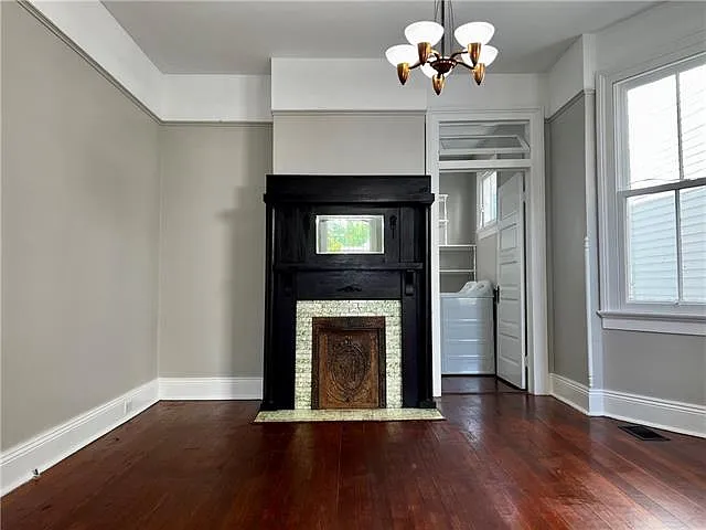 4435 Loyola Ave — Photo 10