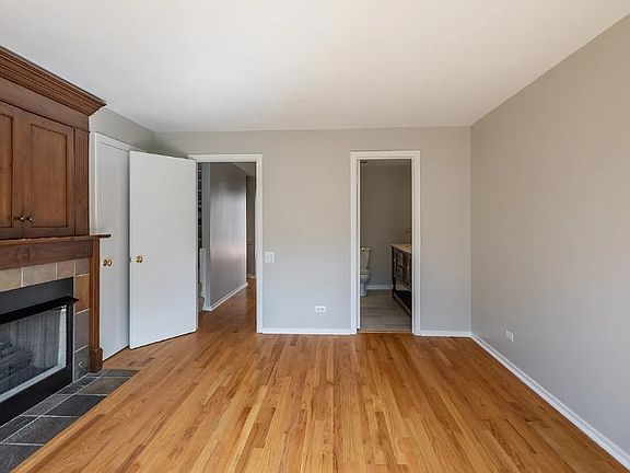 5th image of 2707 N Lincoln Ave APT R