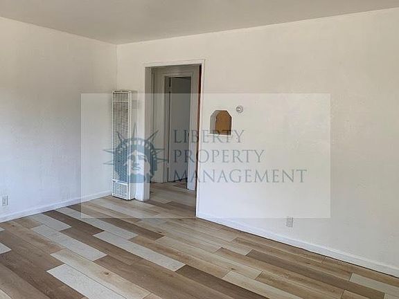 2nd image of 224 N Central Ave #224