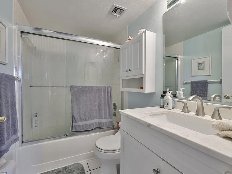 5567 Sea Forest Dr #122 — Photo 23