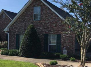 1071 Rolling Oaks Dr, McComb, MS 39648