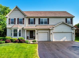 532 Nunda Trl, Crystal Lake, IL 60012