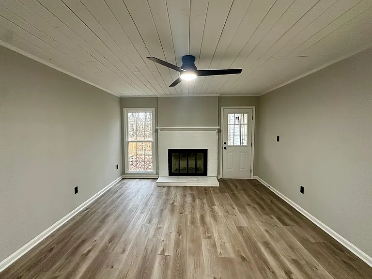 1401 Longbrook Dr — Photo 13
