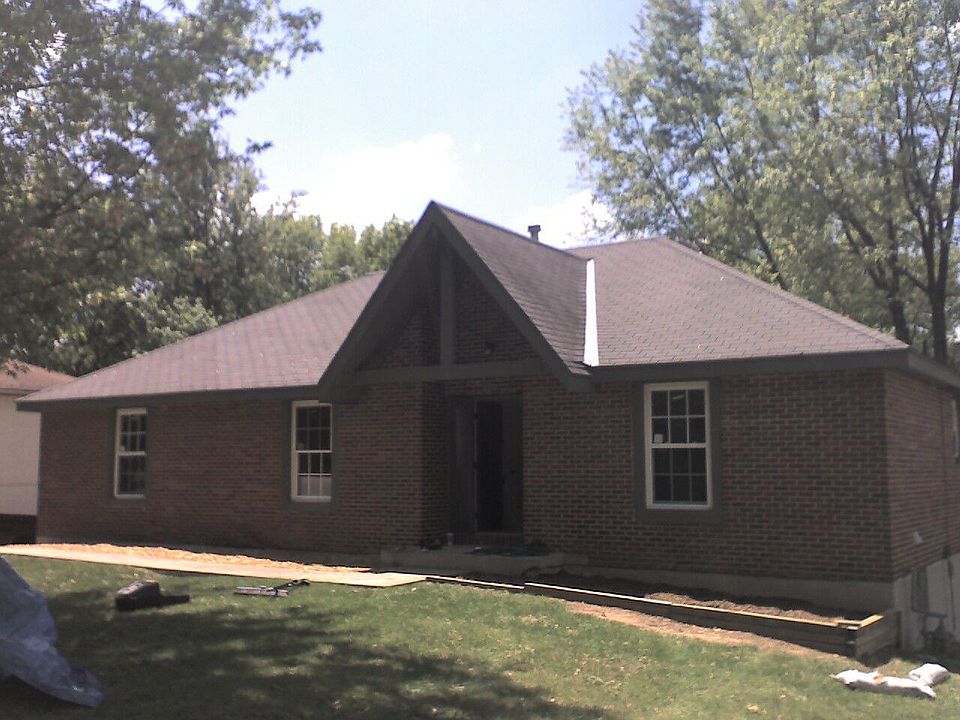 1st image of 2526 N 73rd Pl