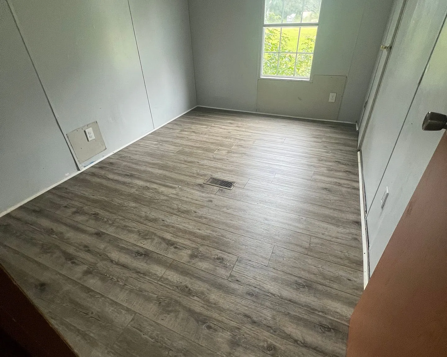 3 bed, 1216 sqft, $1,100 — Photo 3