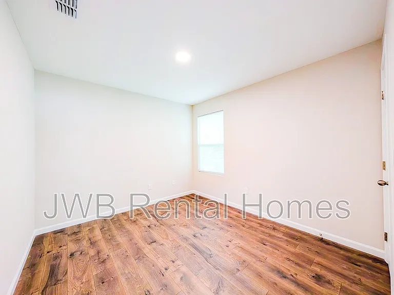 2021 Buckman St — Photo 8