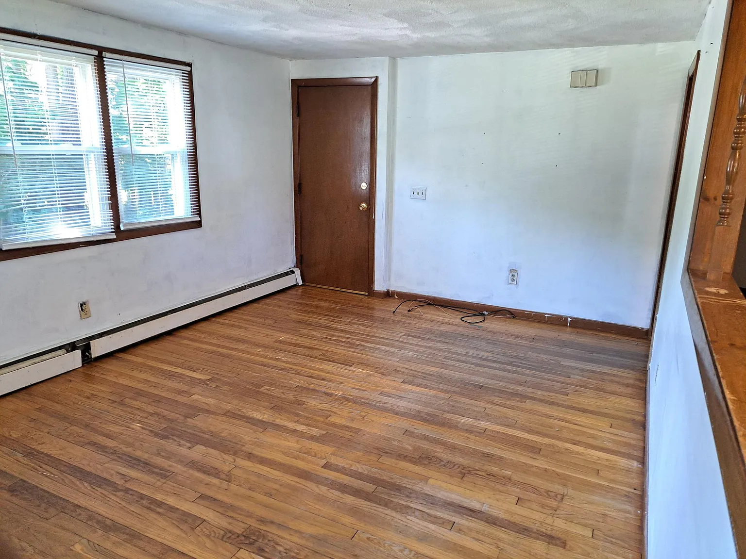 2 bed, 900 sqft, $1,000 — Photo 3