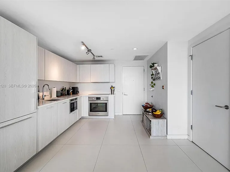 501 NE 31st St #3009 — Photo 2