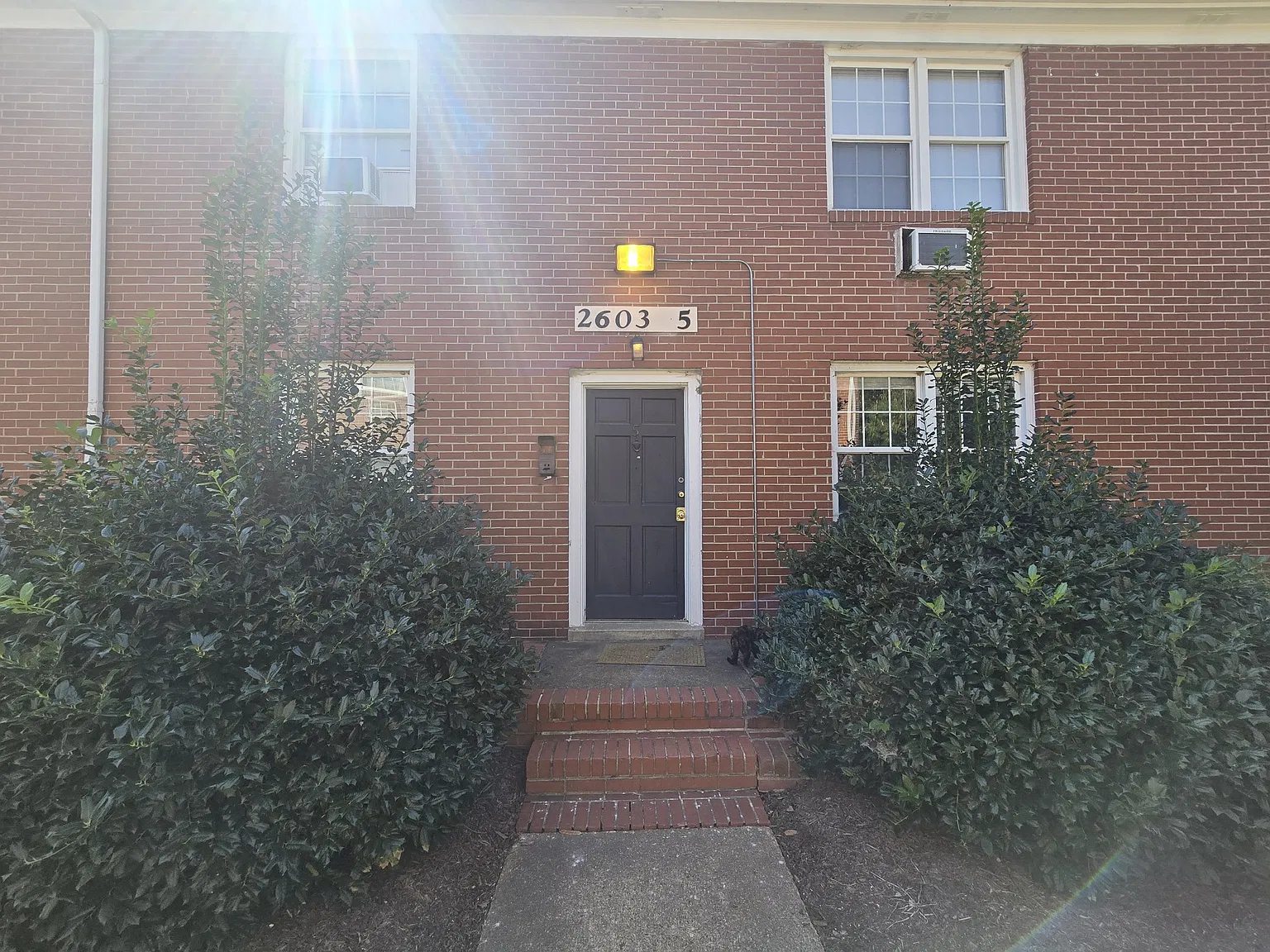 2 bed, 650 sqft, $995 — Photo 2